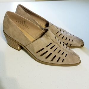 Maurices Bella Beige Chop Out Heels Faux Suede Slip On Shoe Size 7.5 M